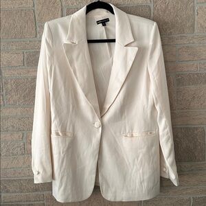 LIKE NEW! Express Edition Rachel Zoe Cream Satin Blazer Women’s Medium